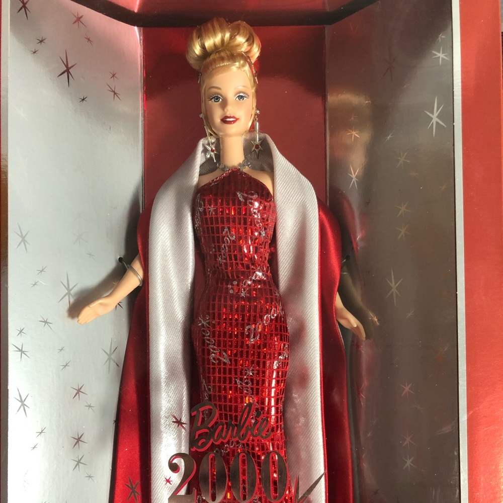 Collectors Barbie 2000! In box!!!